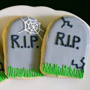 SWEET CREATIONS Tombstone Cookie Cutter Set w Lid & 5 Letter Stamps by Good Cook